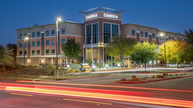 Cambria hotel & suites Plano - Frisco Exterior