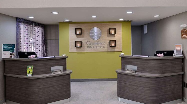 Comfort Inn and Suites Frisco Lobby