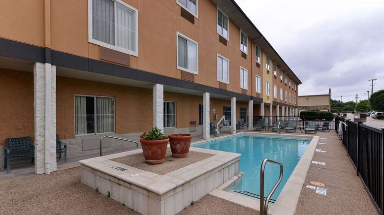 <b>Comfort Inn and Suites Frisco Pool</b>. Images powered by <a href="https://iceportal.shijigroup.com/" title="IcePortal" target="_blank">IcePortal</a>.
