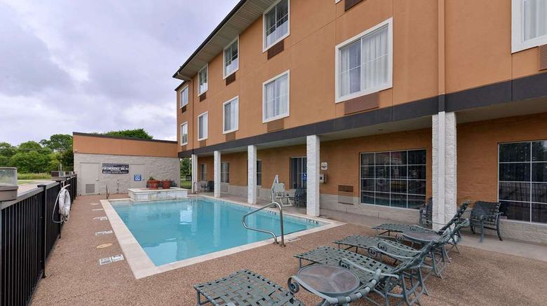 <b>Comfort Inn and Suites Frisco Pool</b>. Images powered by <a href="https://iceportal.shijigroup.com/" title="IcePortal" target="_blank">IcePortal</a>.