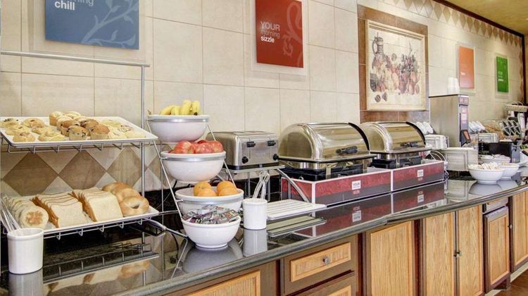 Comfort Inn and Suites Alvarado Restaurant