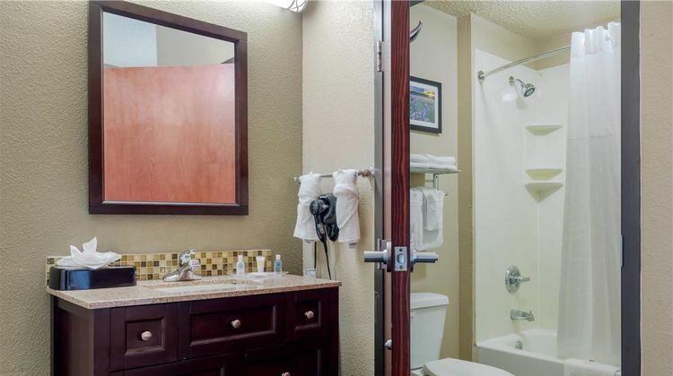 Comfort Suites Waco Room