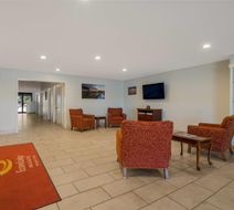Econo Lodge Inn & Suites Fulton-Rockport Lobby