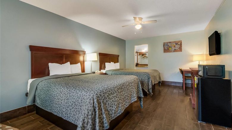 <b>Econo Lodge Inn & Suites Fulton-Rockport Room</b>. Images powered by <a href="https://iceportal.shijigroup.com/" title="IcePortal" target="_blank">IcePortal</a>.