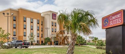 Comfort Suites Exterior