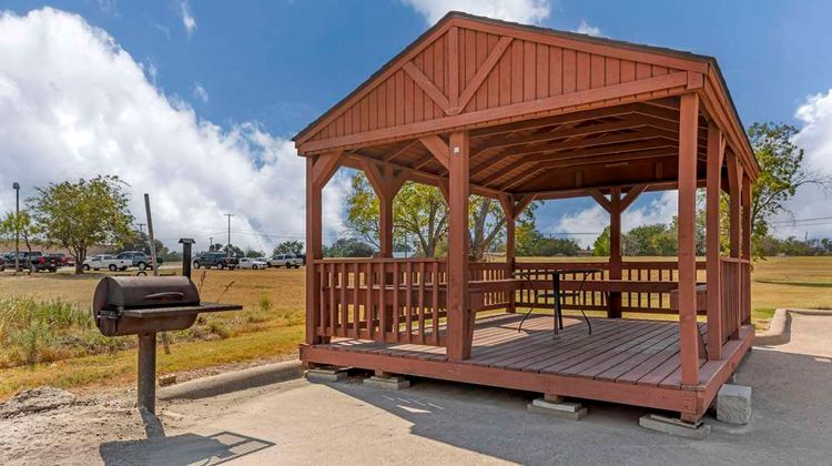 Quality Inn and Suites Groesbeck North Other