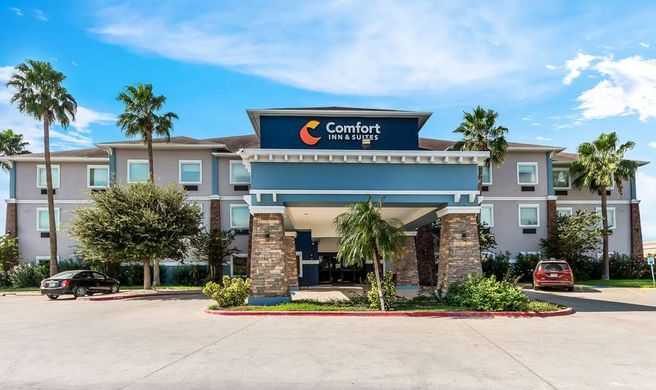 Comfort Inn & Suites Exterior