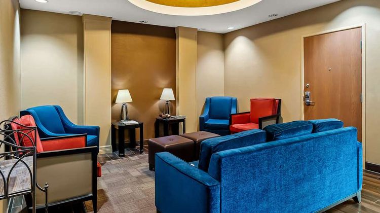 Comfort Inn & Suites Lobby