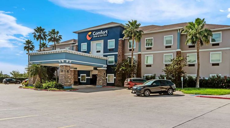 Comfort Inn & Suites Exterior