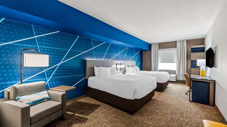 Comfort Inn & Suites Room
