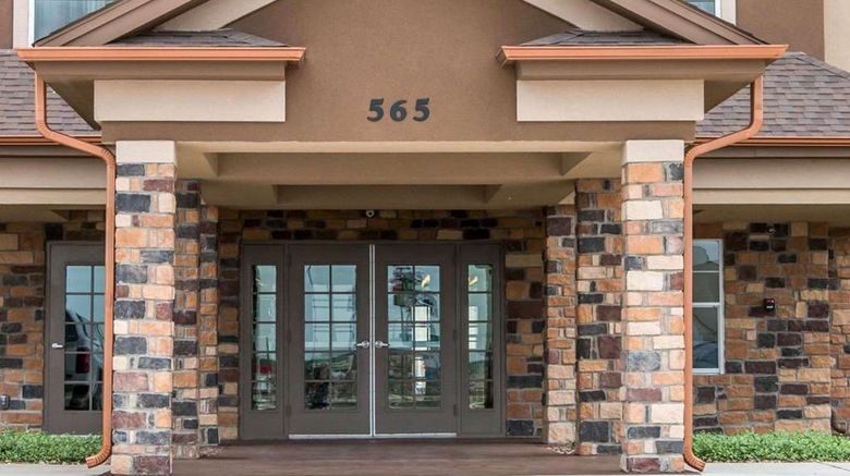 <b>MainStay Suites Cotulla Exterior</b>. Images powered by <a href="https://iceportal.shijigroup.com/" title="IcePortal" target="_blank">IcePortal</a>.