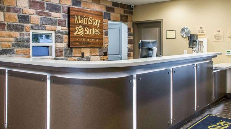 <b>MainStay Suites Cotulla Lobby</b>. Images powered by <a href="https://iceportal.shijigroup.com/" title="IcePortal" target="_blank">IcePortal</a>.