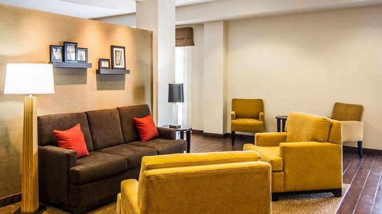 <b>MainStay Suites Lufkin Lobby</b>. Images powered by <a href="https://iceportal.shijigroup.com/" title="IcePortal" target="_blank">IcePortal</a>.