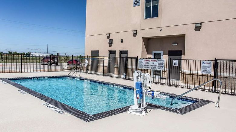 <b>Comfort Inn & Suites, Snyder Pool</b>. Images powered by <a href="https://iceportal.shijigroup.com/" title="IcePortal" target="_blank">IcePortal</a>.