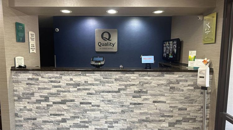 Quality Inn Lobby