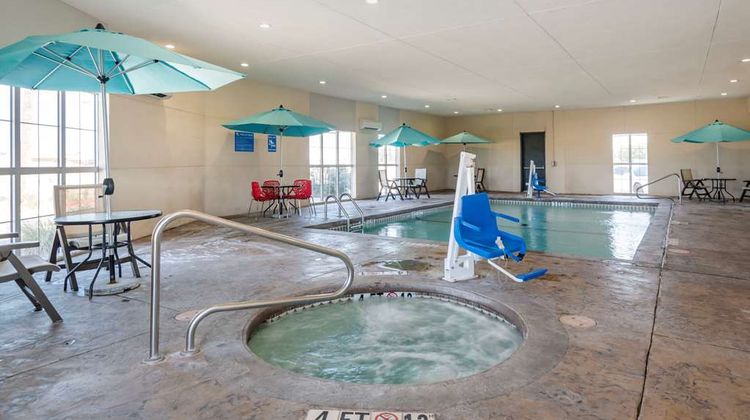 Comfort Suites Lubbock Pool