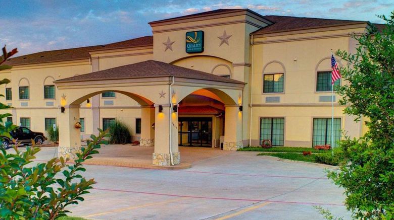 <b>Quality Inn Glen Rose Exterior</b>. Images powered by <a href="https://iceportal.shijigroup.com/" title="IcePortal" target="_blank">IcePortal</a>.