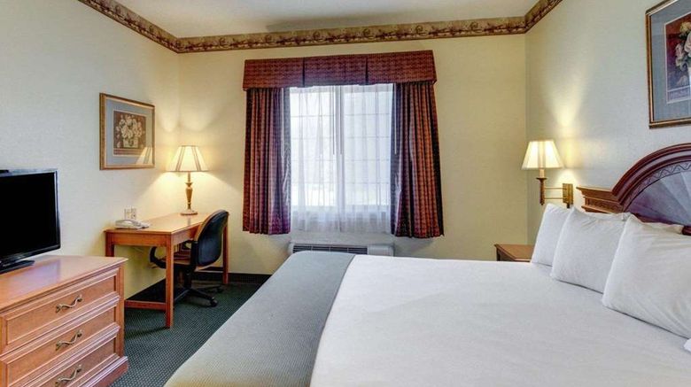 <b>Quality Inn Glen Rose Room</b>. Images powered by <a href="https://iceportal.shijigroup.com/" title="IcePortal" target="_blank">IcePortal</a>.