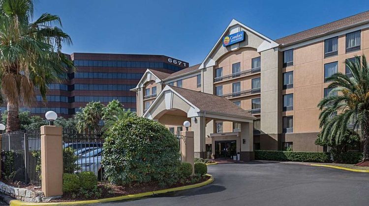 Comfort Inn & Suites Exterior