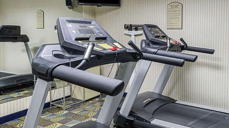 <b>Comfort Inn & Suites Health</b>. Images powered by <a href="https://iceportal.shijigroup.com/" title="IcePortal" target="_blank">IcePortal</a>.