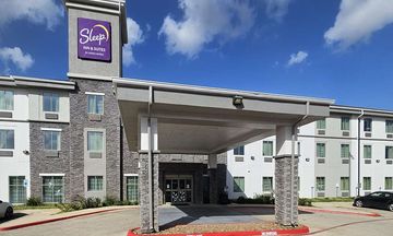 Sleep Inn and Suites Jourdanton