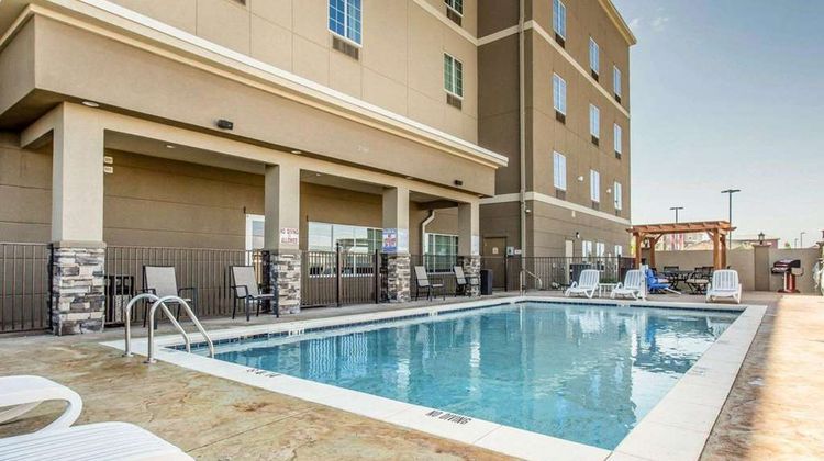 MainStay Suites Pool