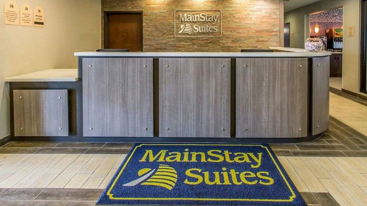 MainStay Suites Lobby