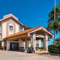 Quality Inn and Suites Buda