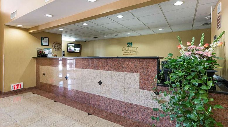 <b>Quality Inn and Suites Buda Lobby</b>. Images powered by <a href="https://iceportal.shijigroup.com/" title="IcePortal" target="_blank">IcePortal</a>.