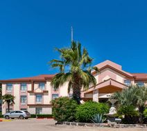 Quality Inn and Suites Buda Exterior