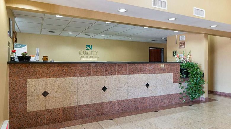 <b>Quality Inn and Suites Buda Lobby</b>. Images powered by <a href="https://iceportal.shijigroup.com/" title="IcePortal" target="_blank">IcePortal</a>.