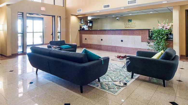 <b>Quality Inn and Suites Buda Lobby</b>. Images powered by <a href="https://iceportal.shijigroup.com/" title="IcePortal" target="_blank">IcePortal</a>.