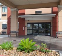 Quality Inn & Suites, Kenedy Exterior