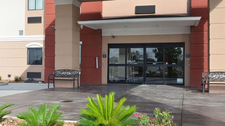 <b>Quality Inn & Suites, Kenedy Exterior</b>. Images powered by <a href="https://iceportal.shijigroup.com/" title="IcePortal" target="_blank">IcePortal</a>.