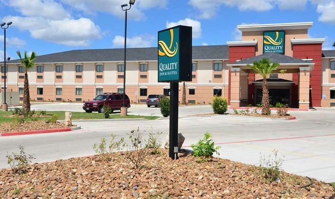 Quality Inn & Suites, Kenedy Exterior