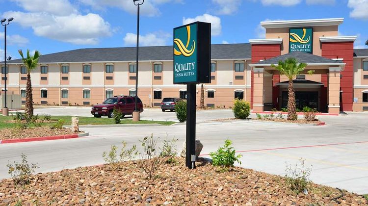 Quality Inn & Suites, Kenedy Exterior