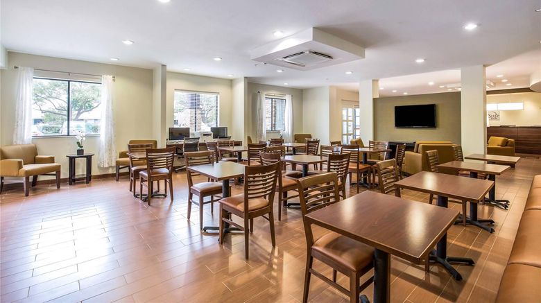 <b>Sleep Inn Dallas Restaurant</b>. Images powered by <a href="https://iceportal.shijigroup.com/" title="IcePortal" target="_blank">IcePortal</a>.