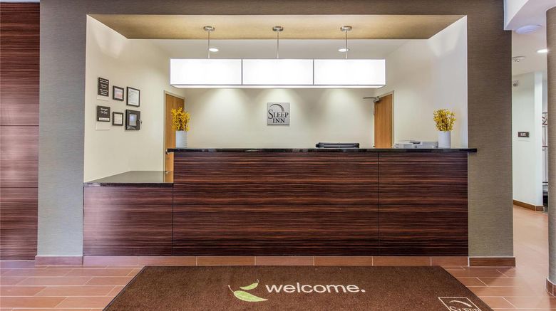 <b>Sleep Inn Dallas Lobby</b>. Images powered by <a href="https://iceportal.shijigroup.com/" title="IcePortal" target="_blank">IcePortal</a>.