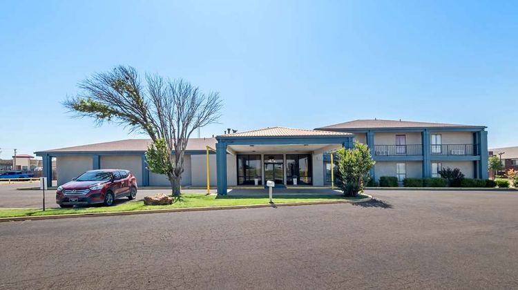 Quality Inn Plainview Exterior