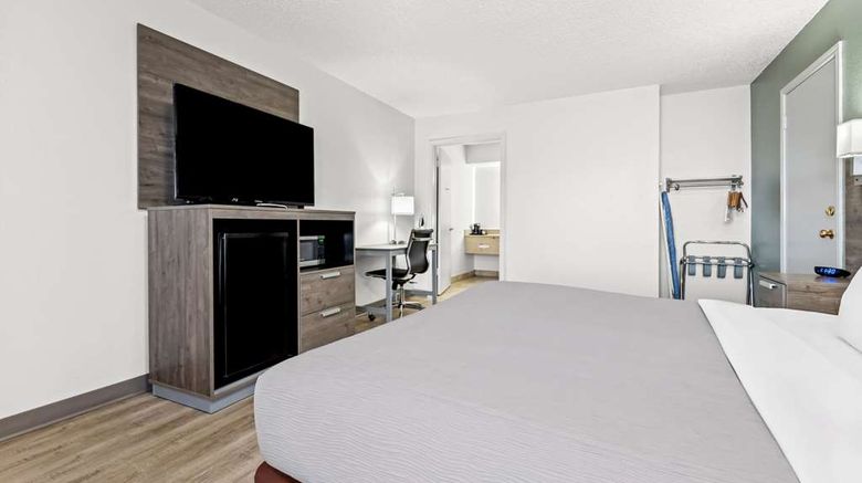 <b>Quality Inn Plainview Room</b>. Images powered by <a href="https://iceportal.shijigroup.com/" title="IcePortal" target="_blank">IcePortal</a>.