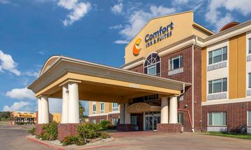 Comfort Inn and Suites Mexia