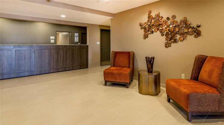 Suburban Studios Midland I-20 Lobby