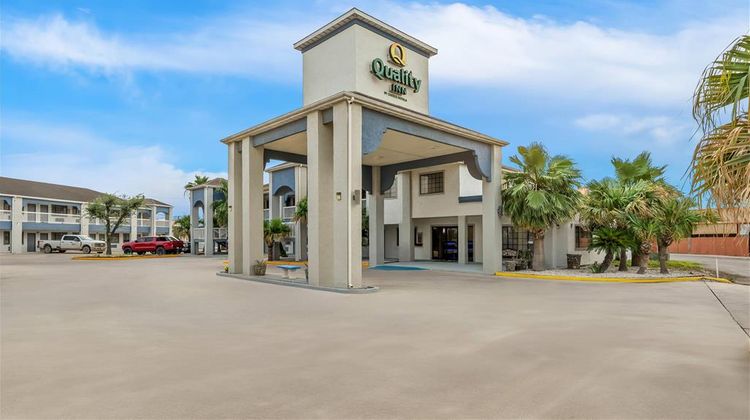 Quality Inn and Suites Rio Grande City Exterior