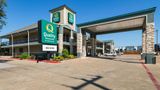 Quality Inn and Suites Garland Exterior