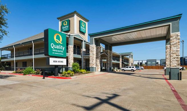 Quality Inn and Suites Garland Exterior