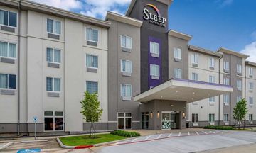 Sleep Inn & Suites
