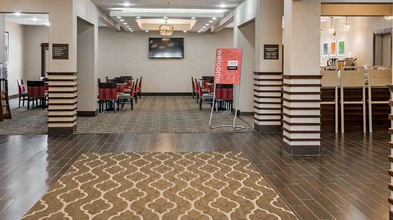 <b>Comfort Inn & Suites, Pharr Lobby</b>. Images powered by <a href="https://iceportal.shijigroup.com/" title="IcePortal" target="_blank">IcePortal</a>.