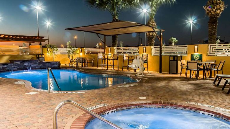 <b>MainStay Suites Edinburg Pool</b>. Images powered by <a href="https://iceportal.shijigroup.com/" title="IcePortal" target="_blank">IcePortal</a>.