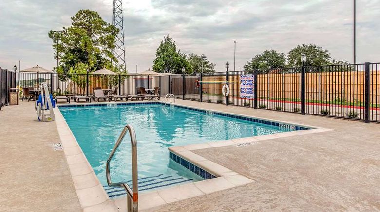 <b>Sleep Inn and Suites Bryan - College Station Pool</b>. Images powered by <a href="https://iceportal.shijigroup.com/" title="IcePortal" target="_blank">IcePortal</a>.