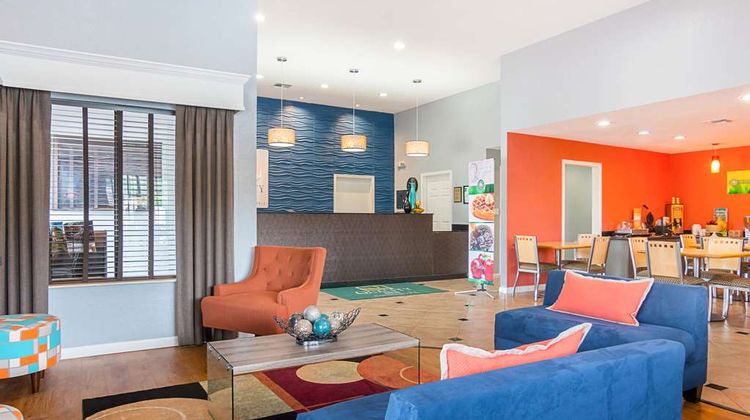 Quality Inn Carthage Lobby